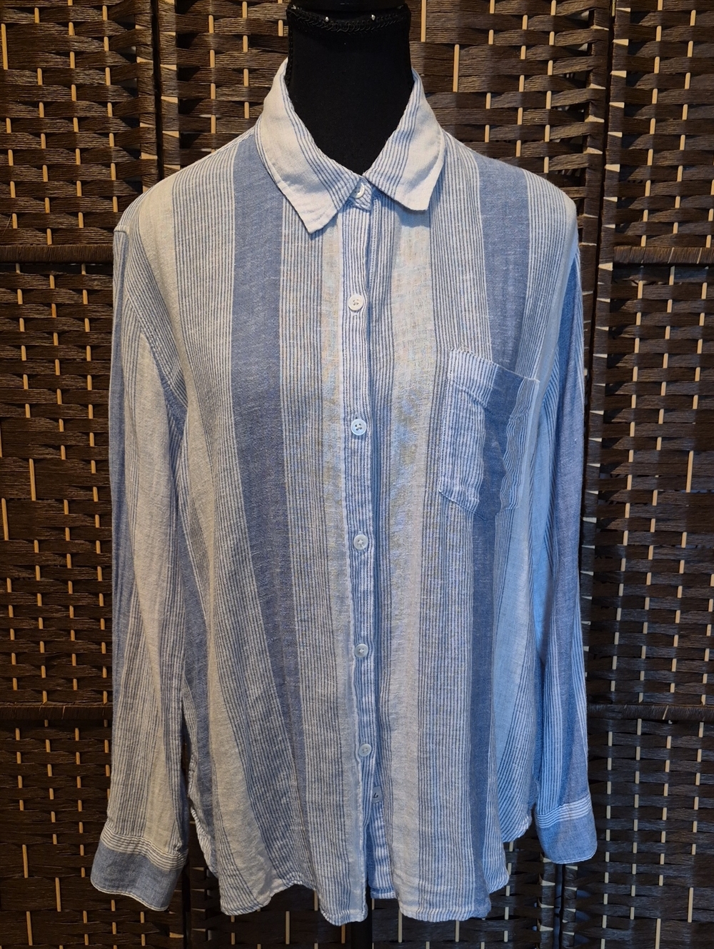 Rails Women's Blue and White Striped Button-Down Shirt